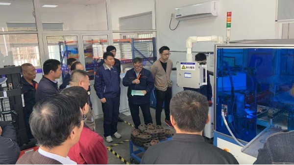 南京动车段高铁刹车片拆解机初审通过—秋葵视频在线下载安装